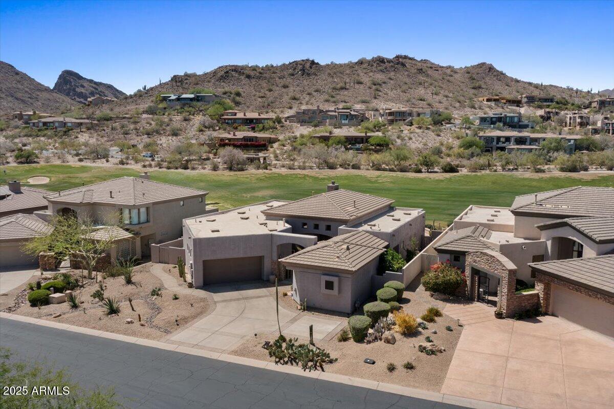 9432 N LONGFEATHER --