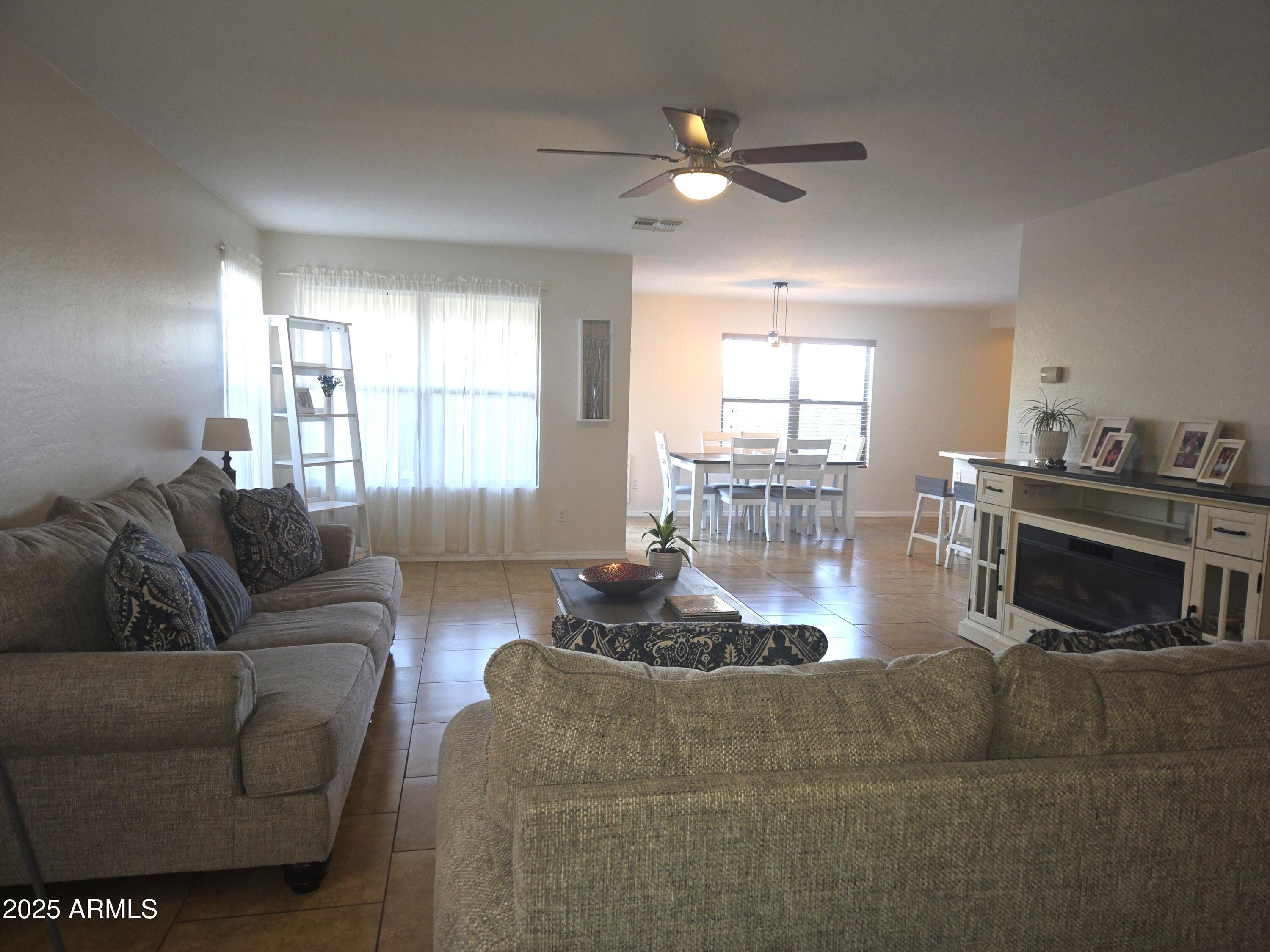 3283 S CONESTOGA Road