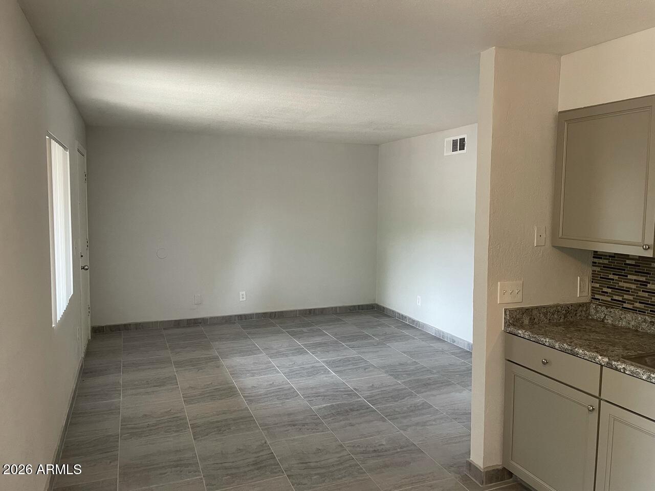 1222 E MOUNTAIN VIEW Road 208