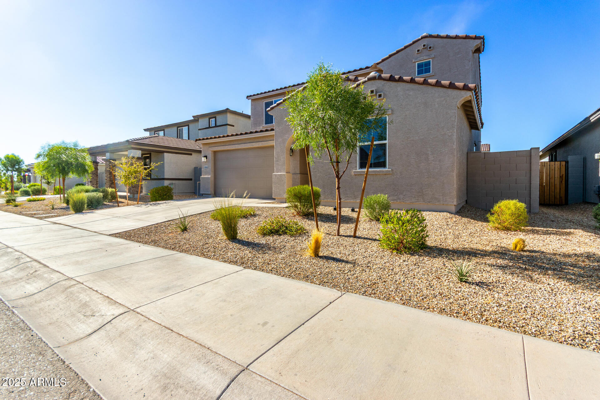 18068 W CAMINO DE ORO --
