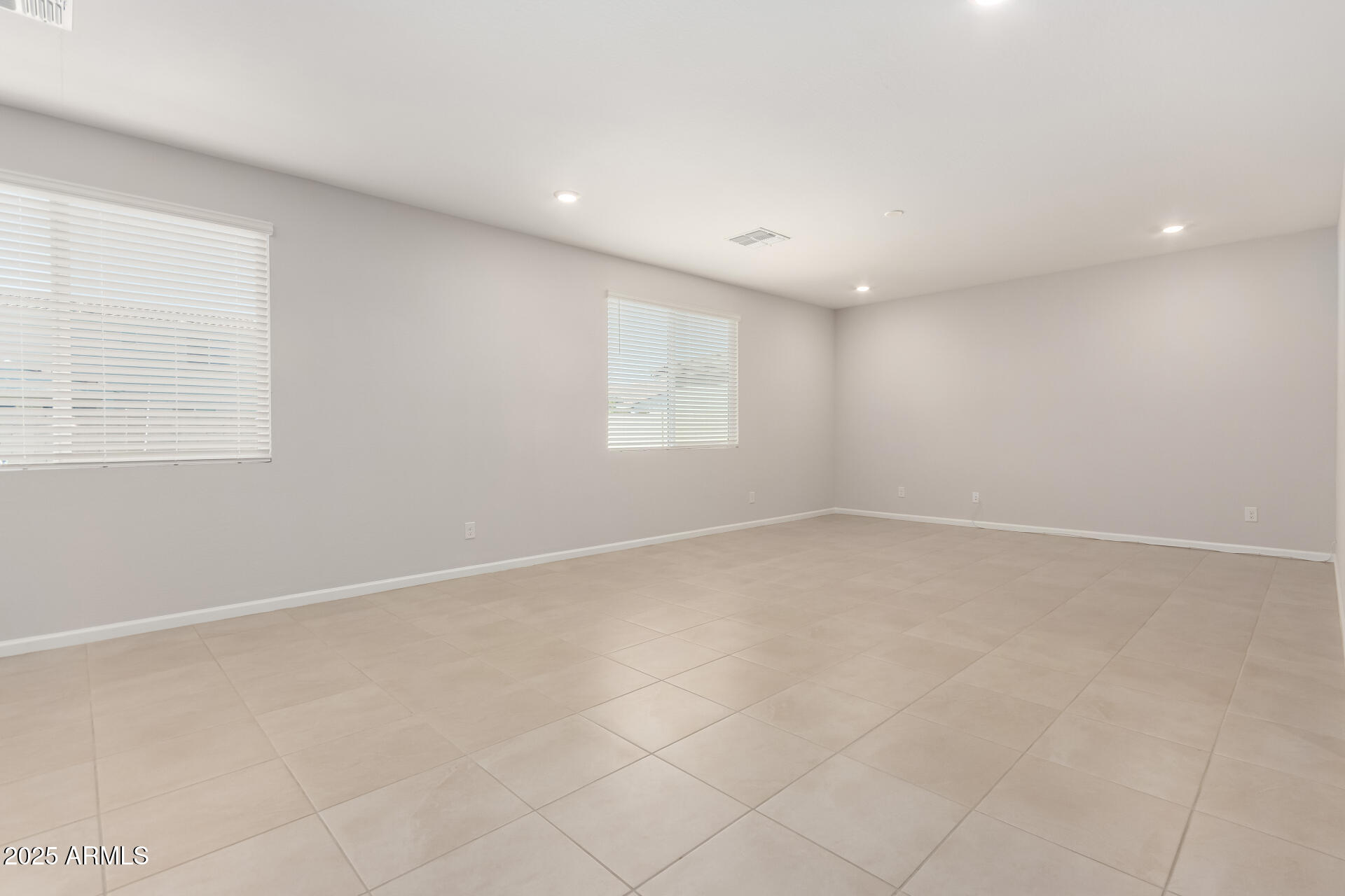18068 W CAMINO DE ORO --