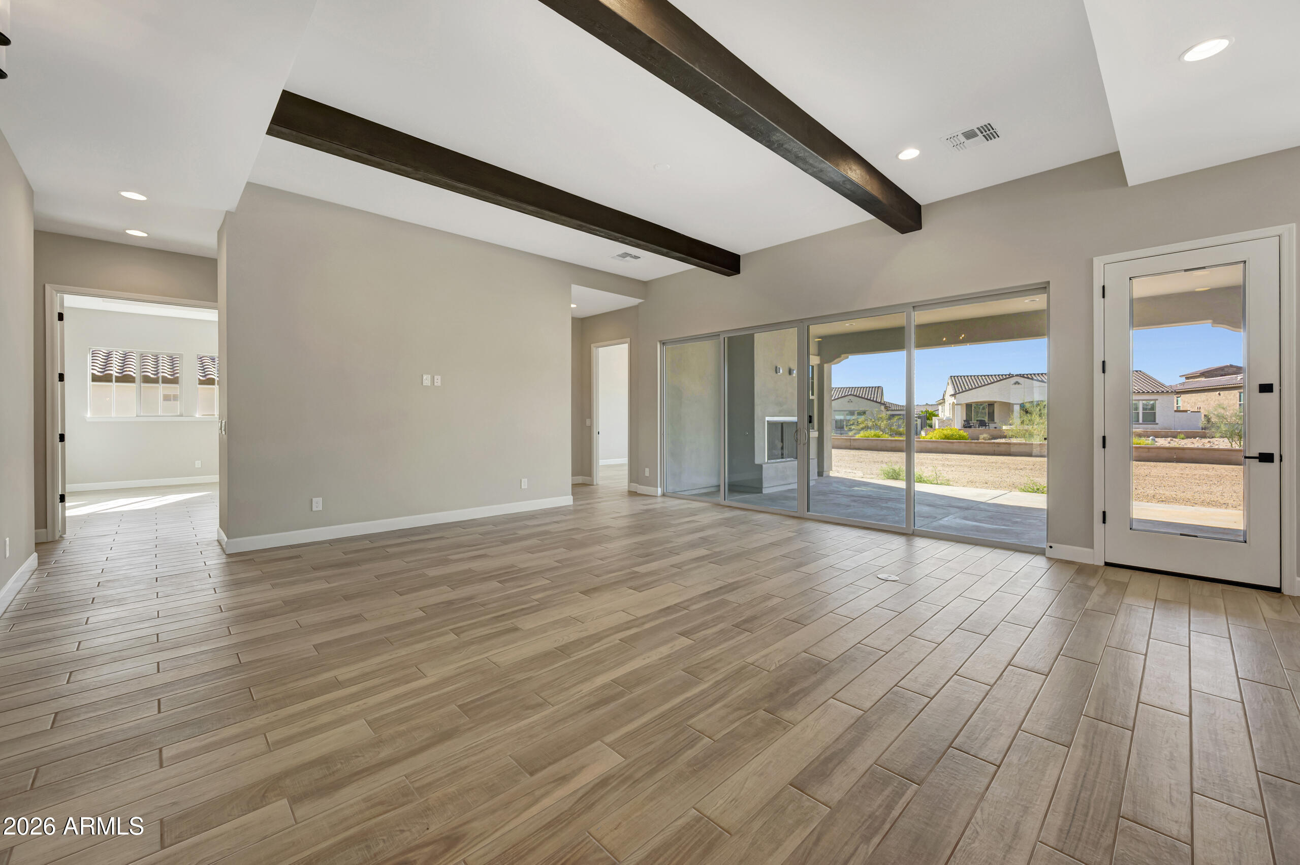 20719 W ANNIKA Drive