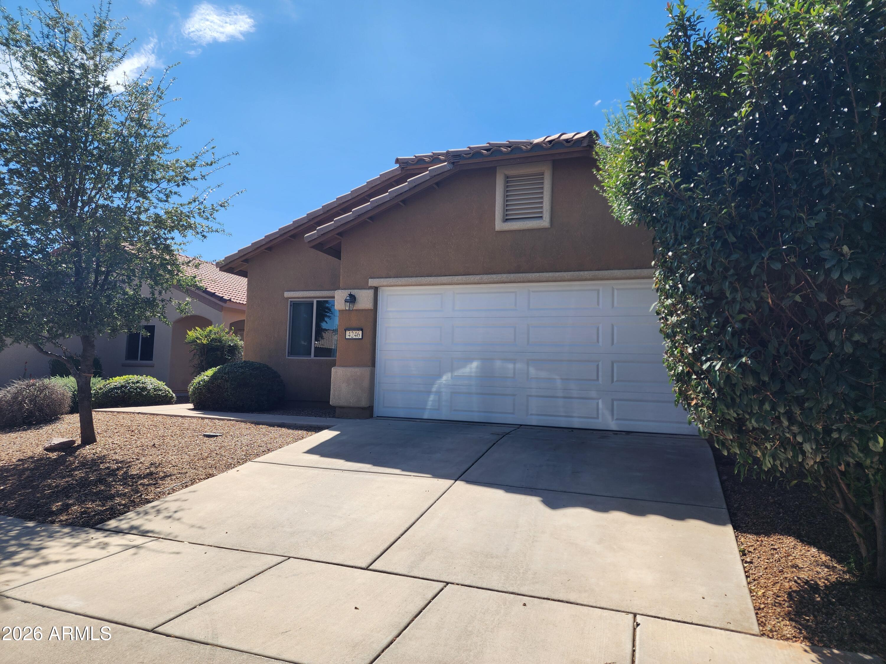 4246 KINGS CANYON Way