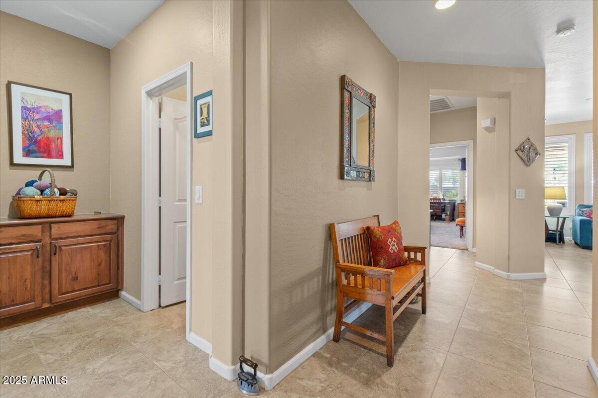 5433 W PUEBLO Drive