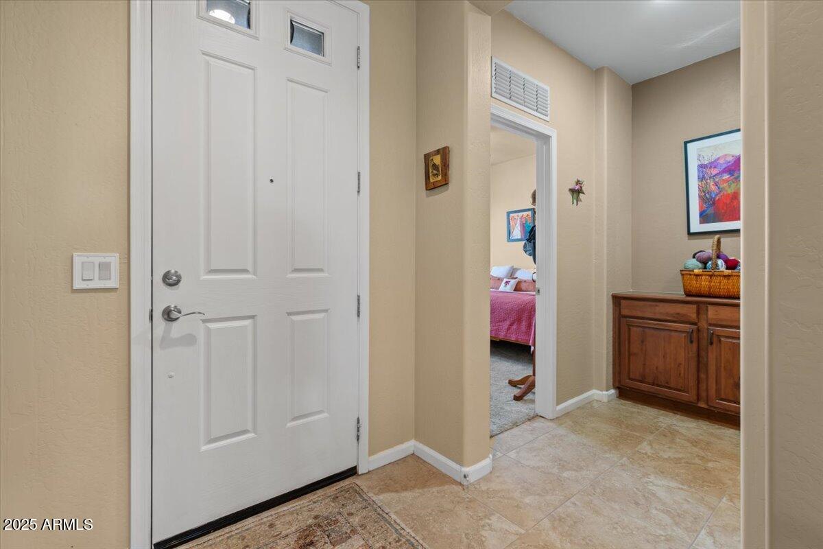 5433 W PUEBLO Drive