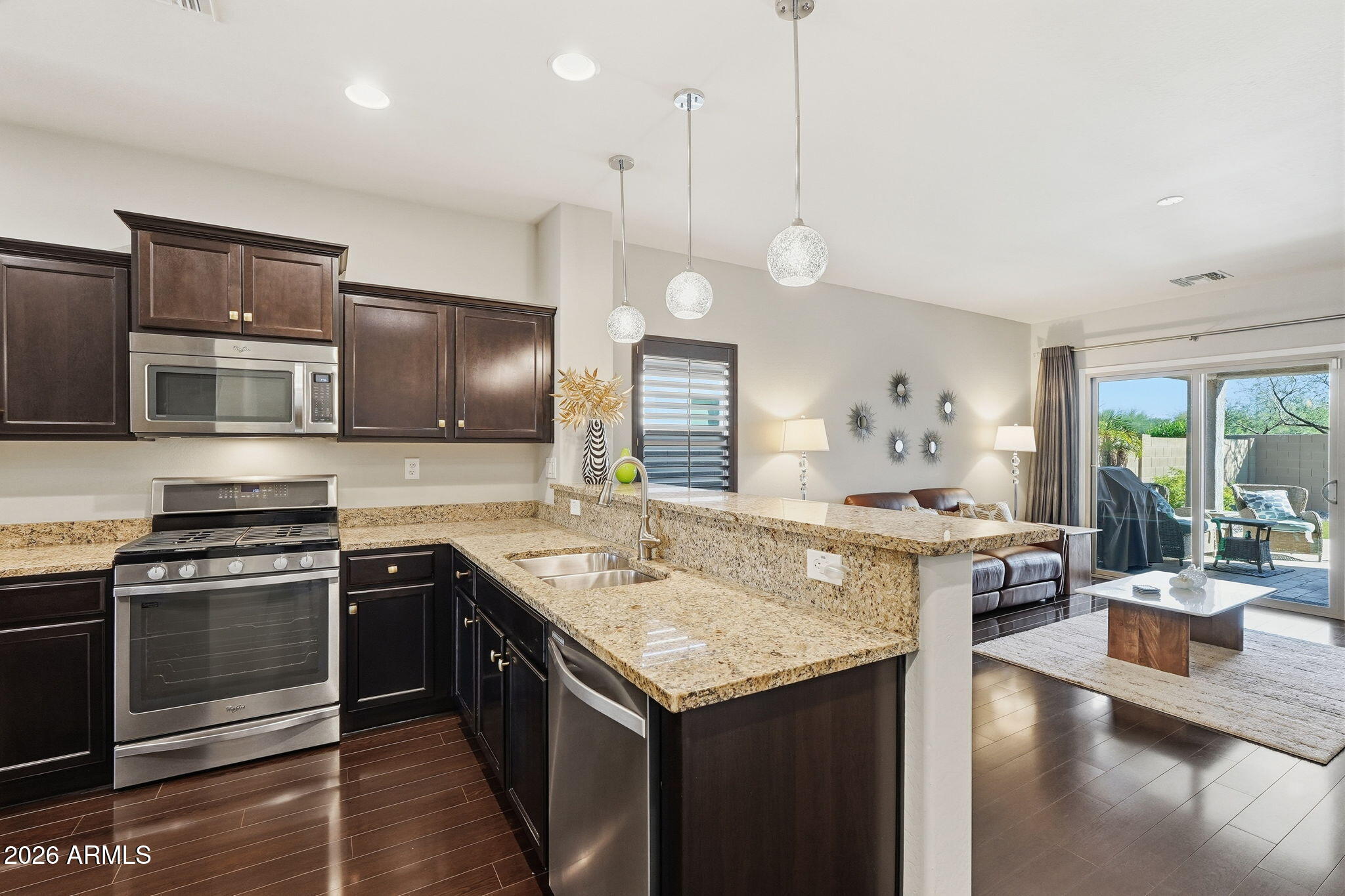 1649 W DESPERADO Way