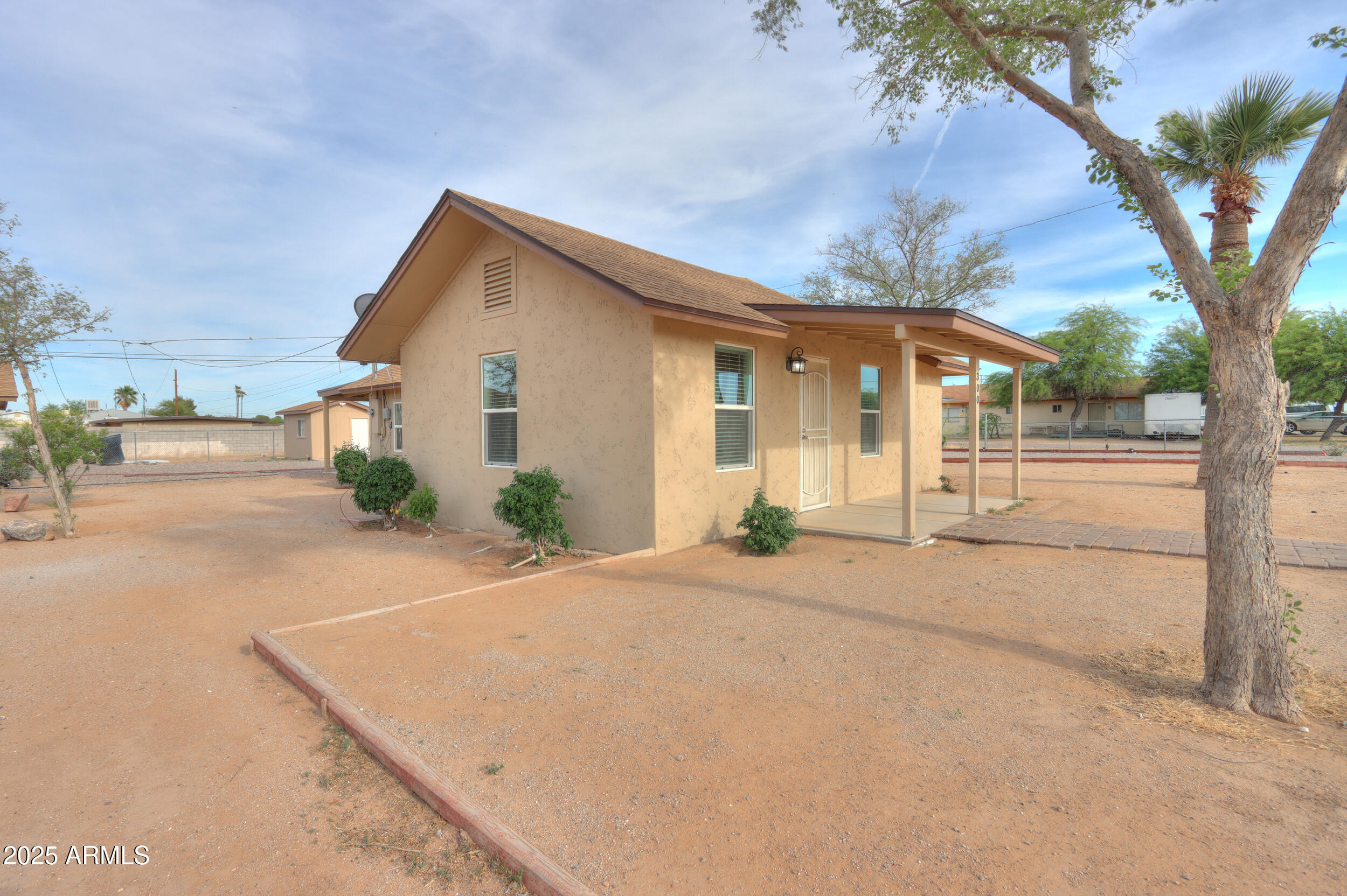 Homes 4 302 N MORRISON Avenue
