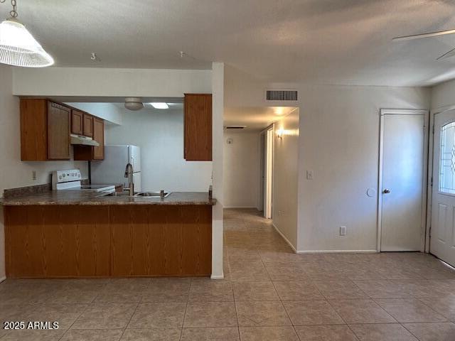 1843 N SPRING Street 201