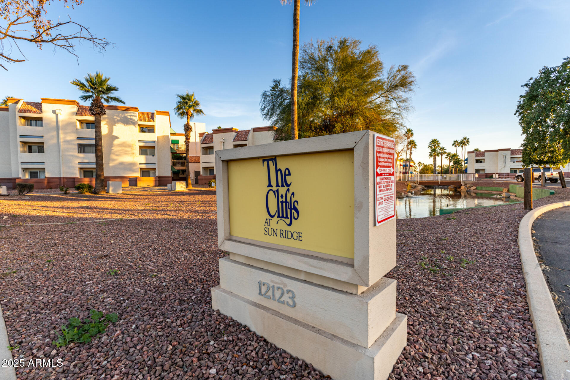 CLIFFS CONDOMINIUM - Residential