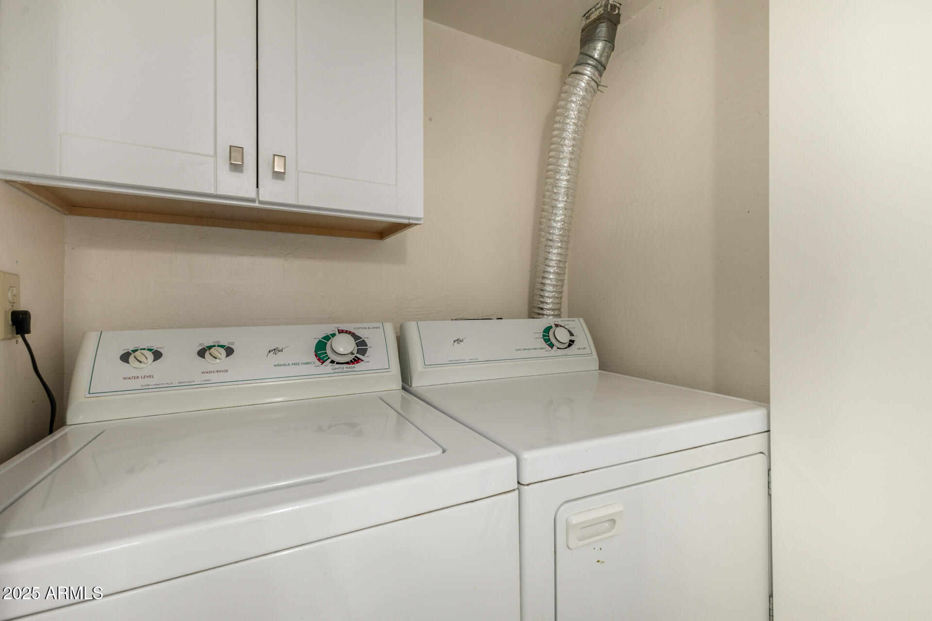 CLIFFS CONDOMINIUM - Residential