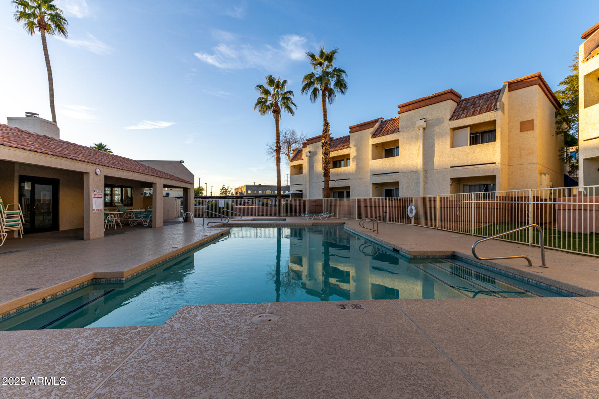 CLIFFS CONDOMINIUM - Residential