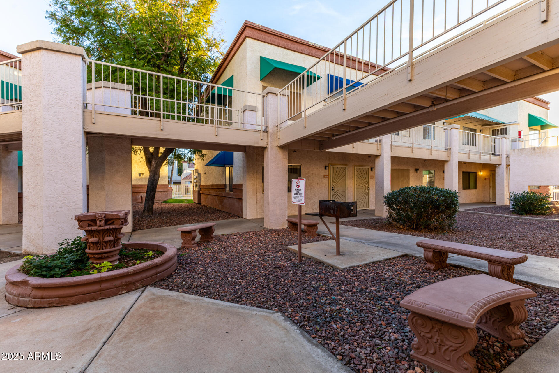 CLIFFS CONDOMINIUM - Residential