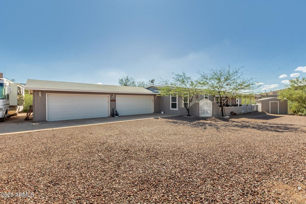 Photo of 46128 N 38th Avenue, New River, AZ 85087 (MLS # 6932611)