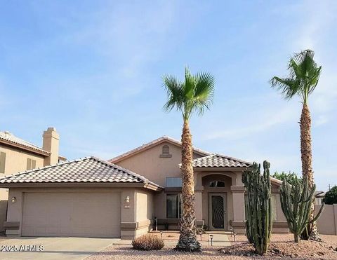 1639 E REDFIELD Road Gilbert AZ 85234