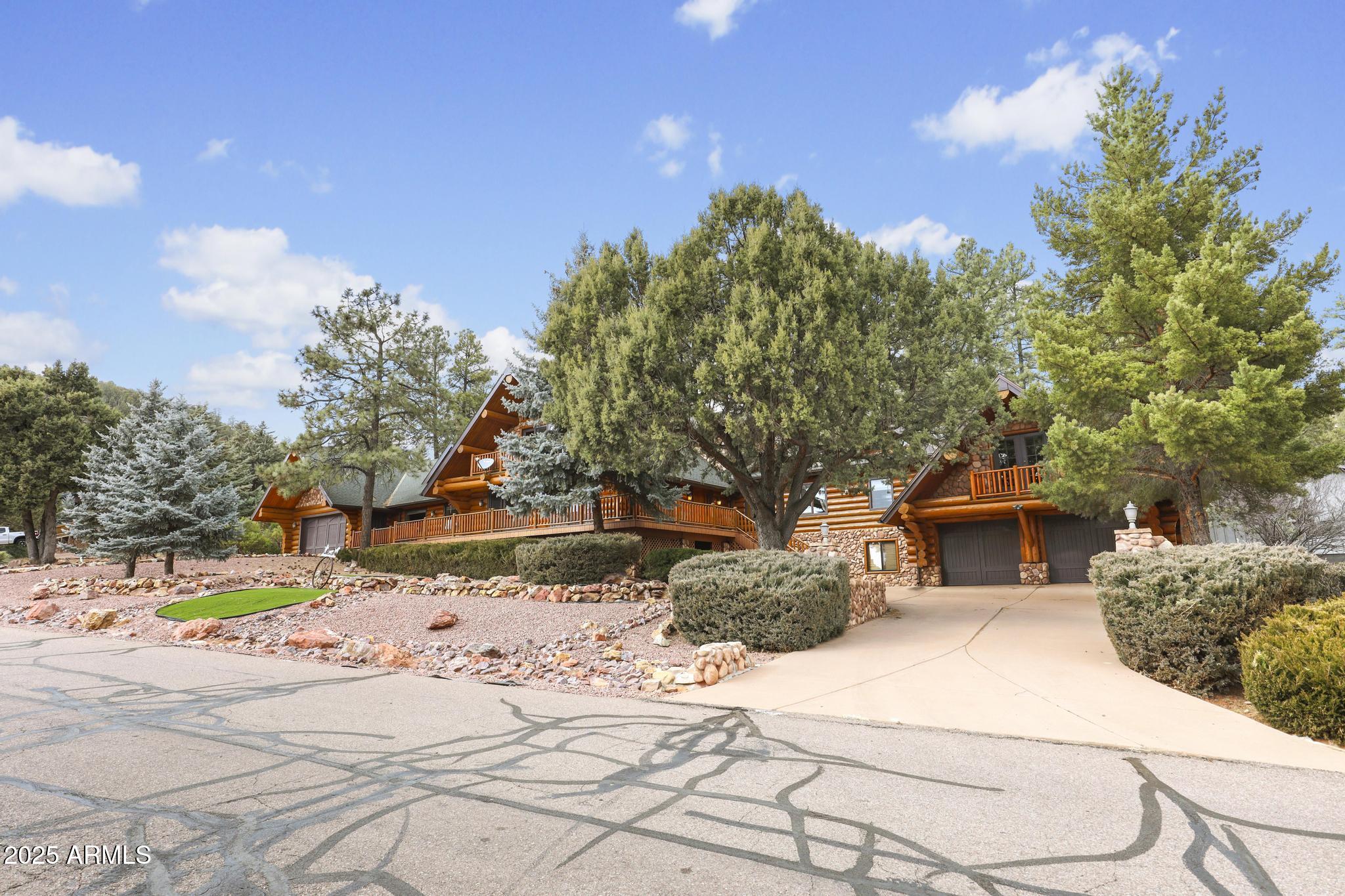 6143 W HIDDEN PINES Loop