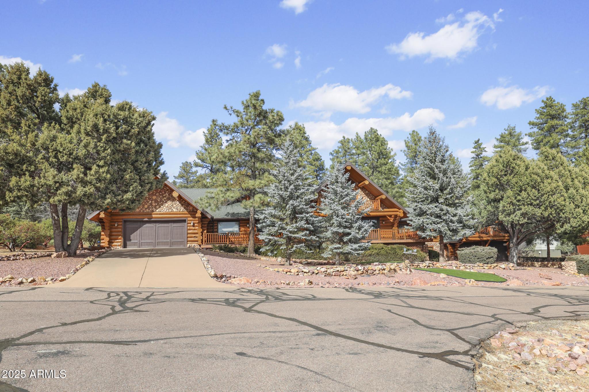 6143 W HIDDEN PINES Loop