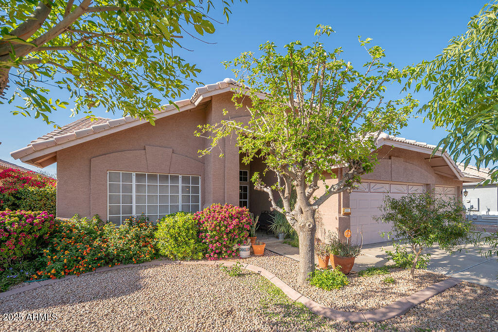 8534 W JOAN DE ARC Avenue