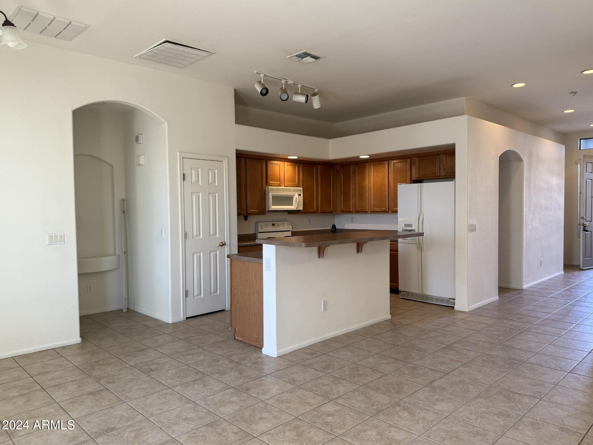 43849 W Kramer Lane