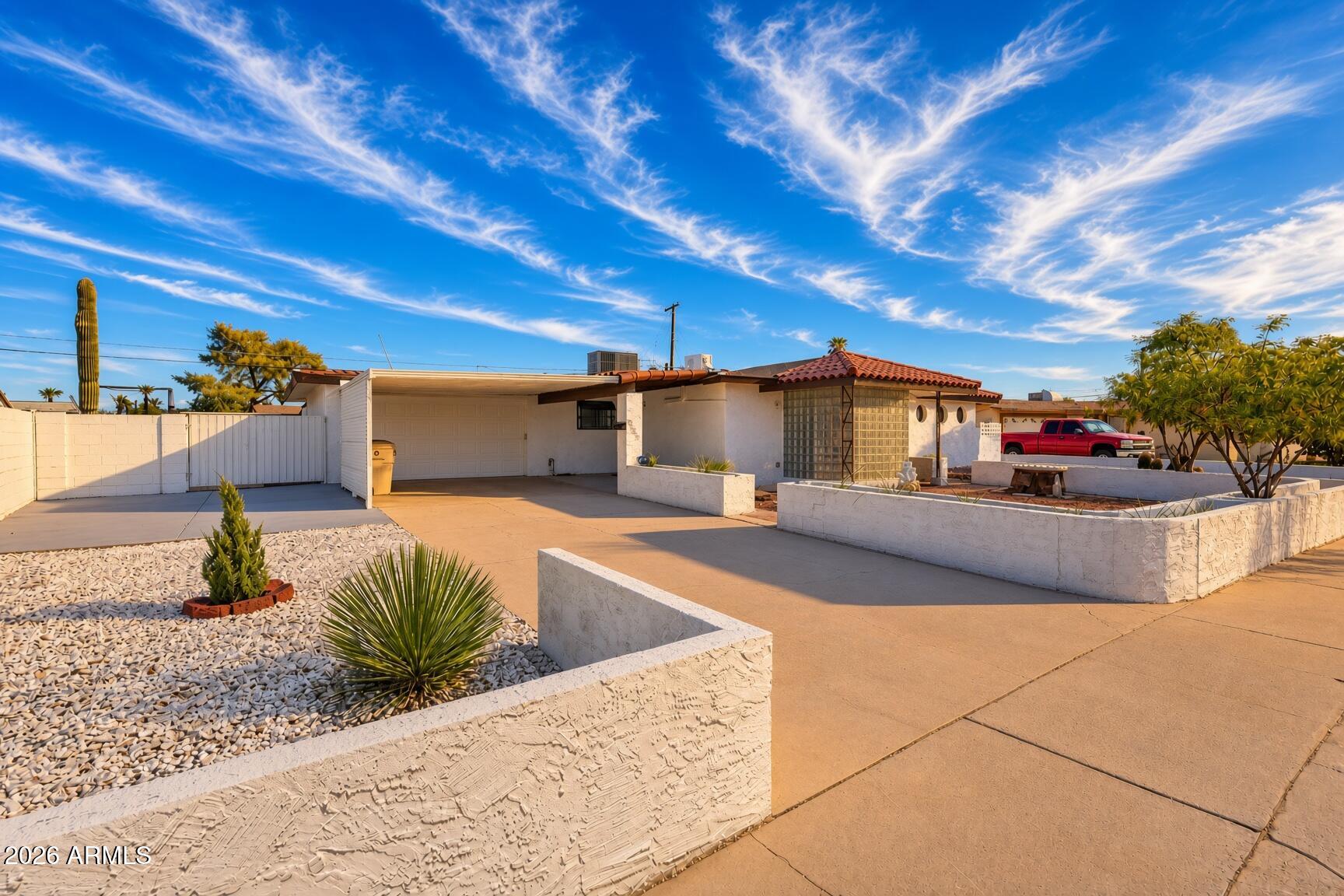 6532 W Medlock Drive
