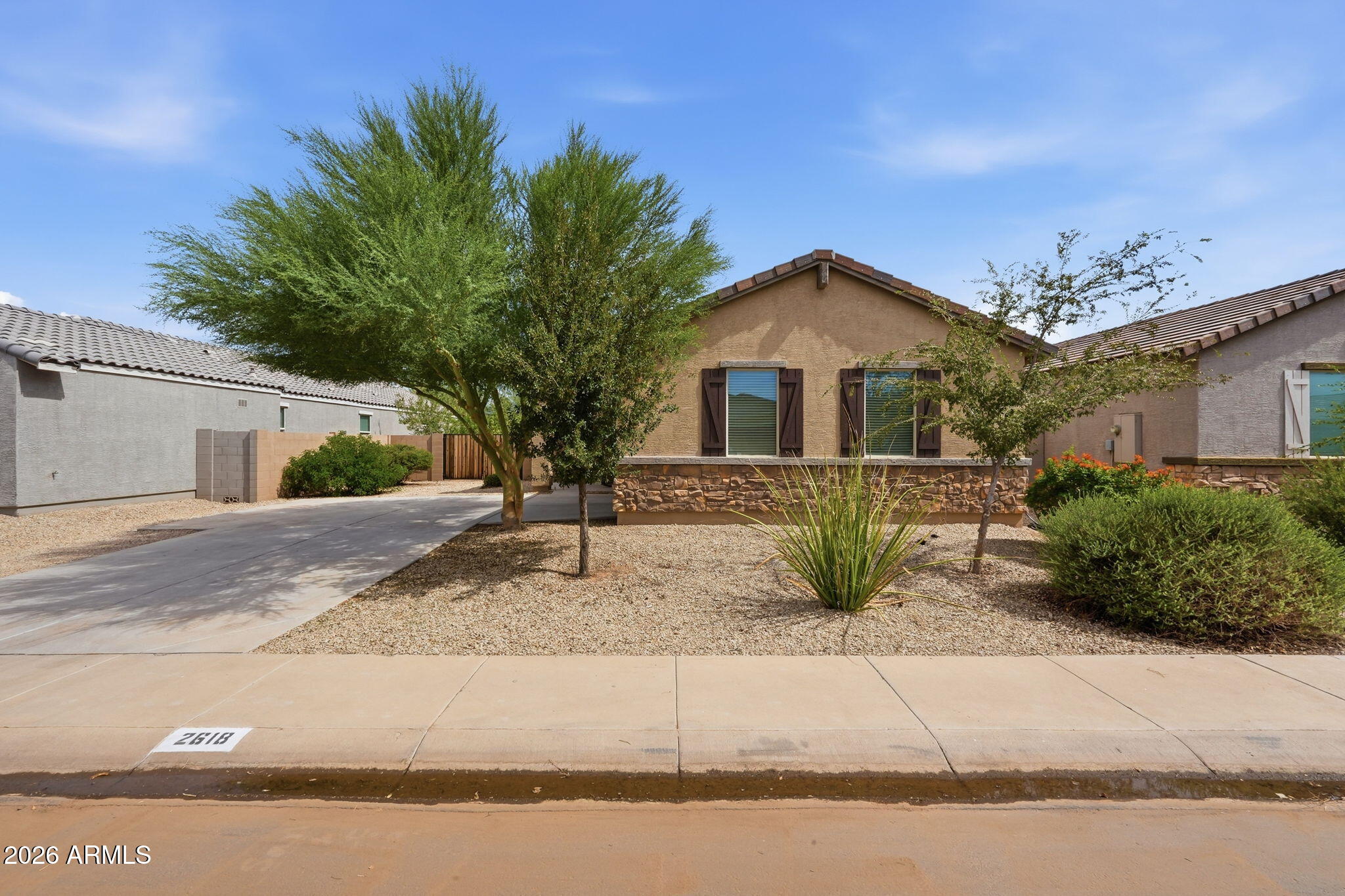 2618 E ALVARO Trail