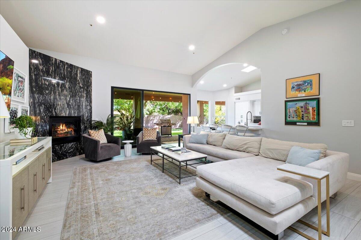 9458 E Desert Cove Avenue