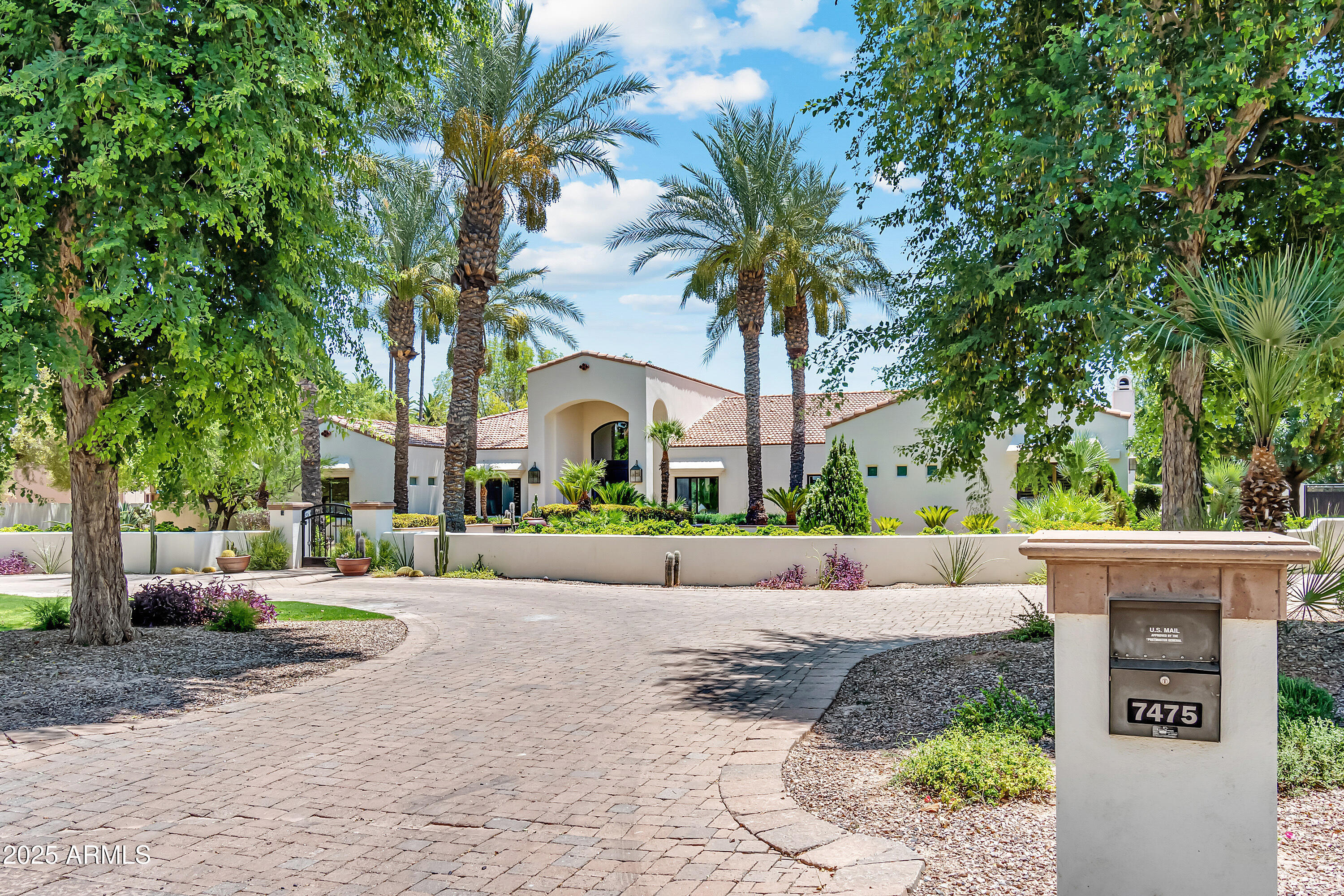 7475 E JACKRABBIT Road