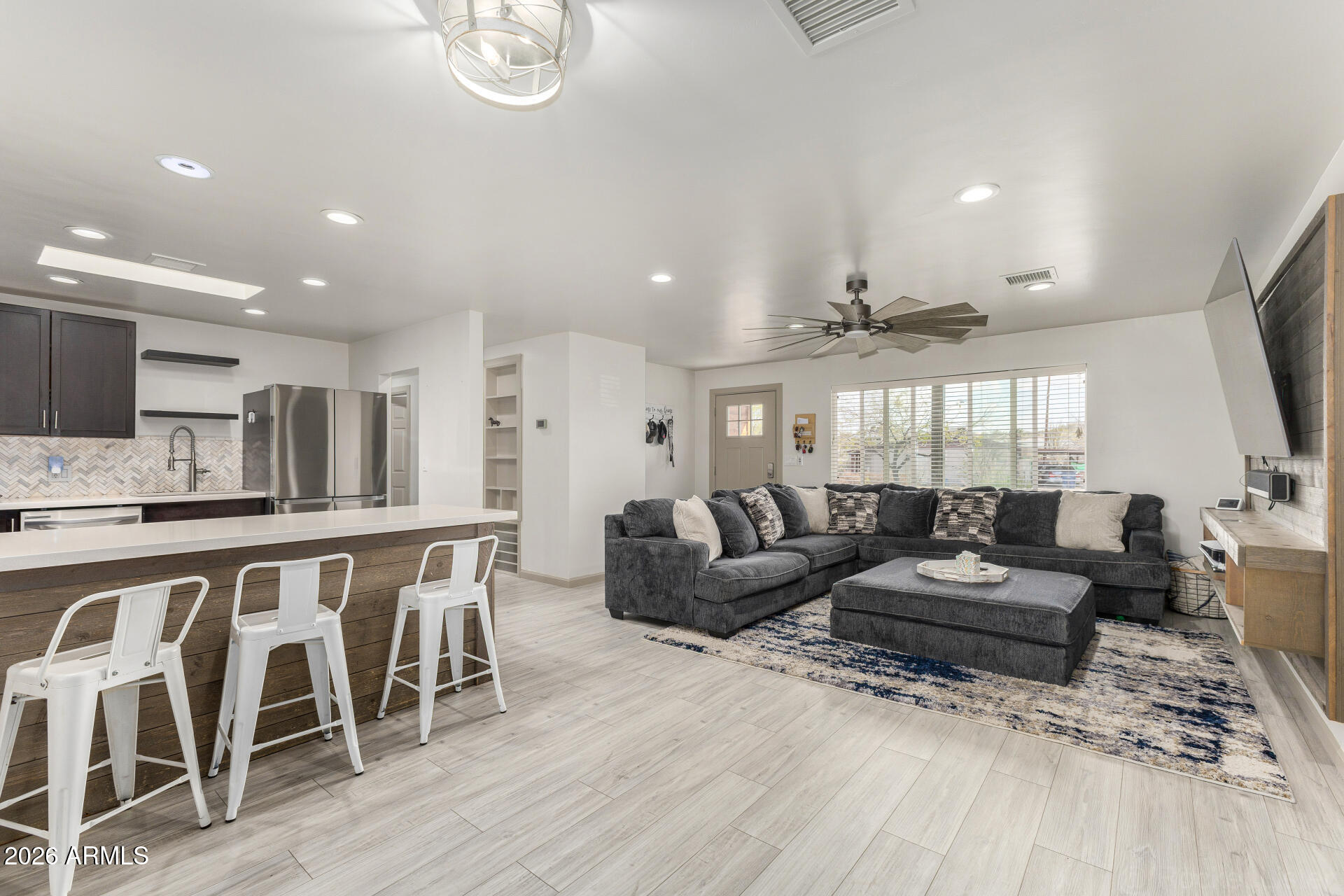 1684 W PALO VERDE Drive