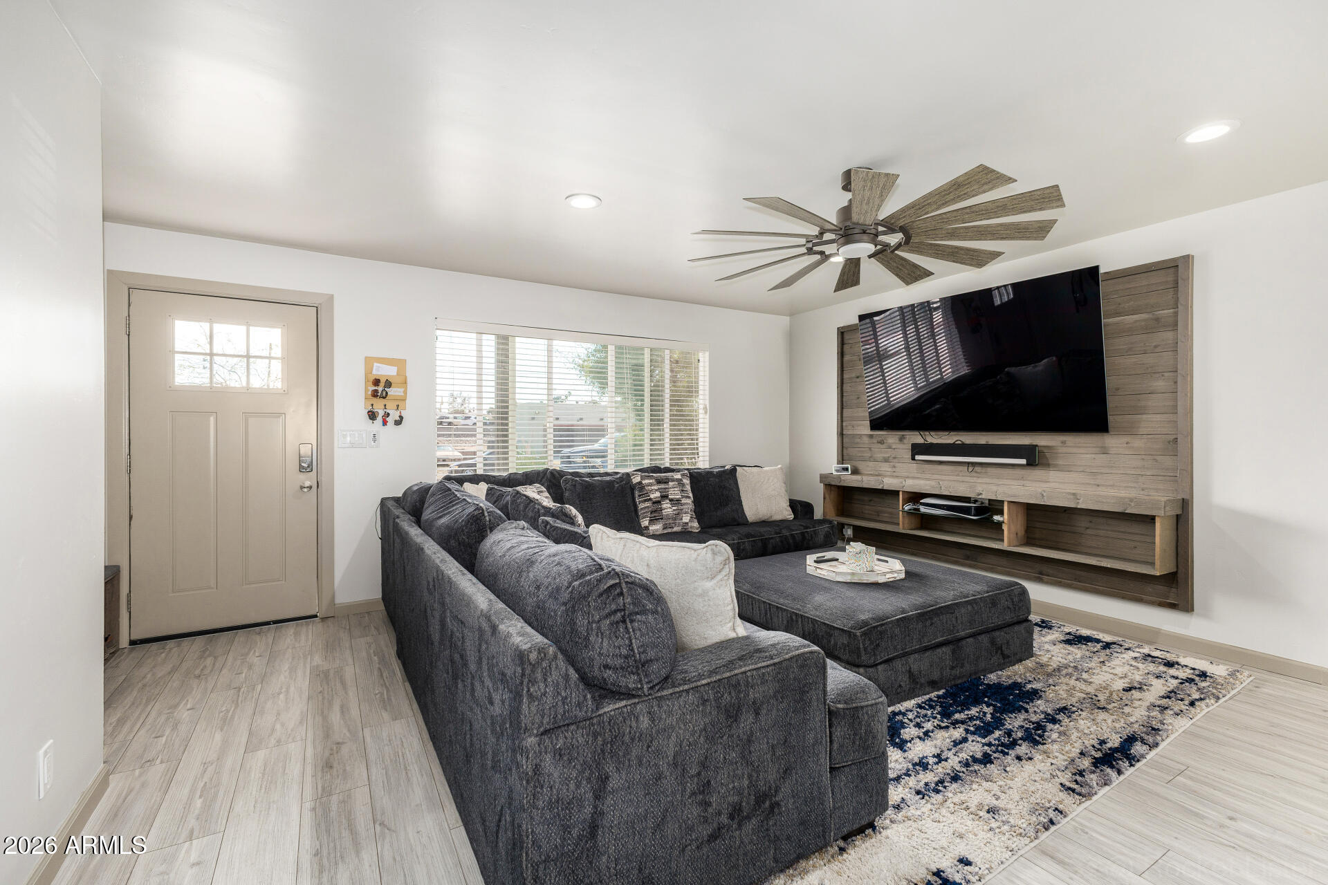 1684 W PALO VERDE Drive