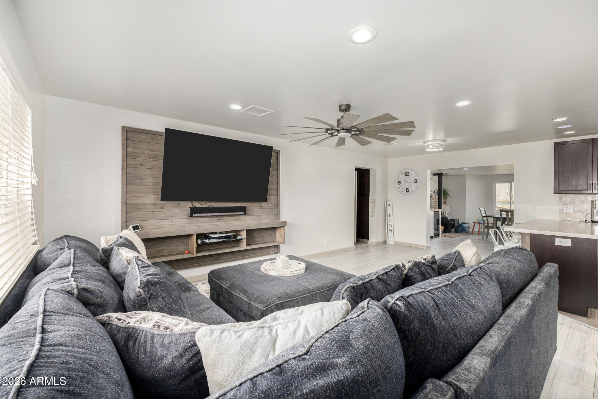 1684 W PALO VERDE Drive