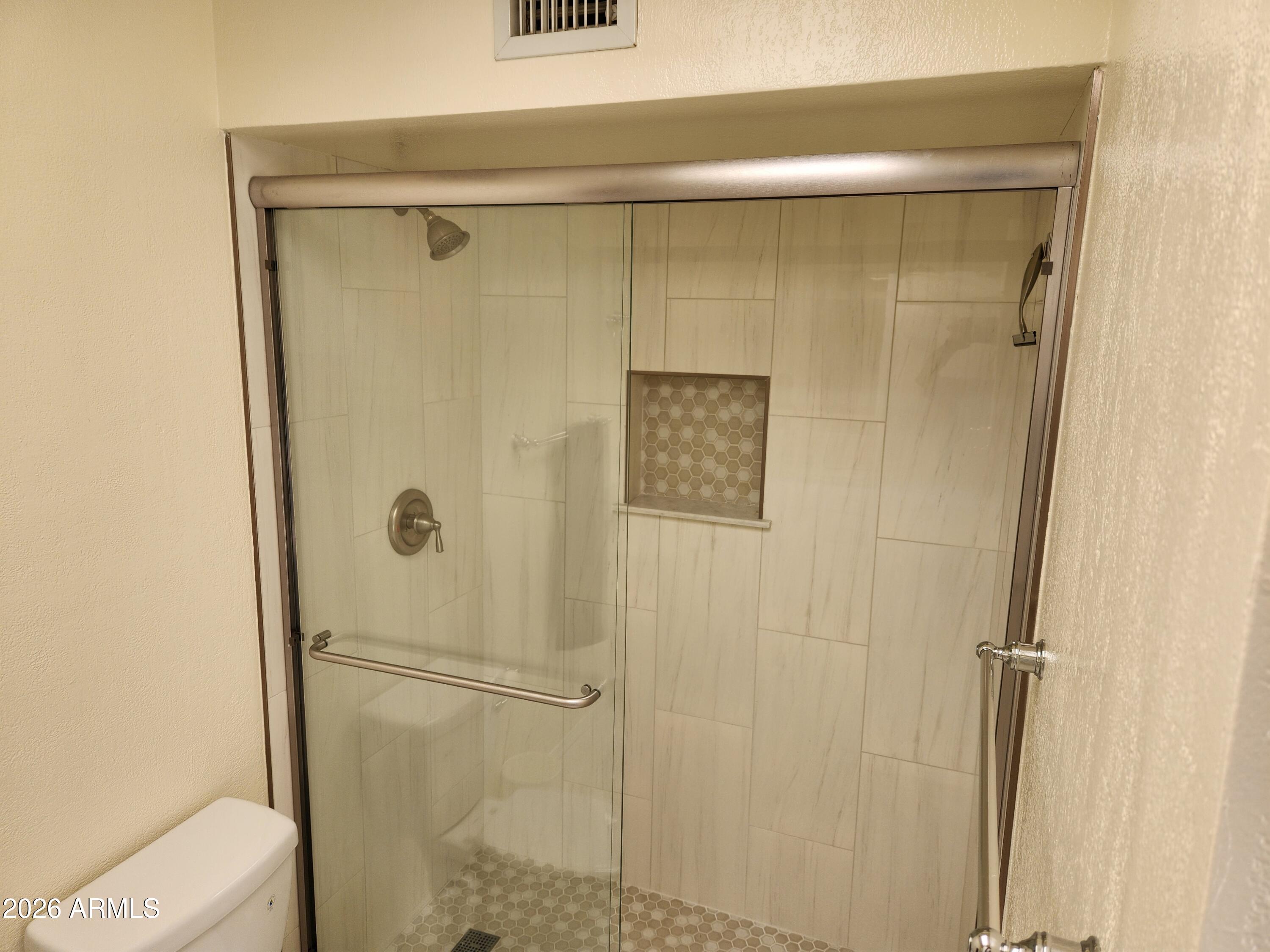 6909 E KATHLEEN Road