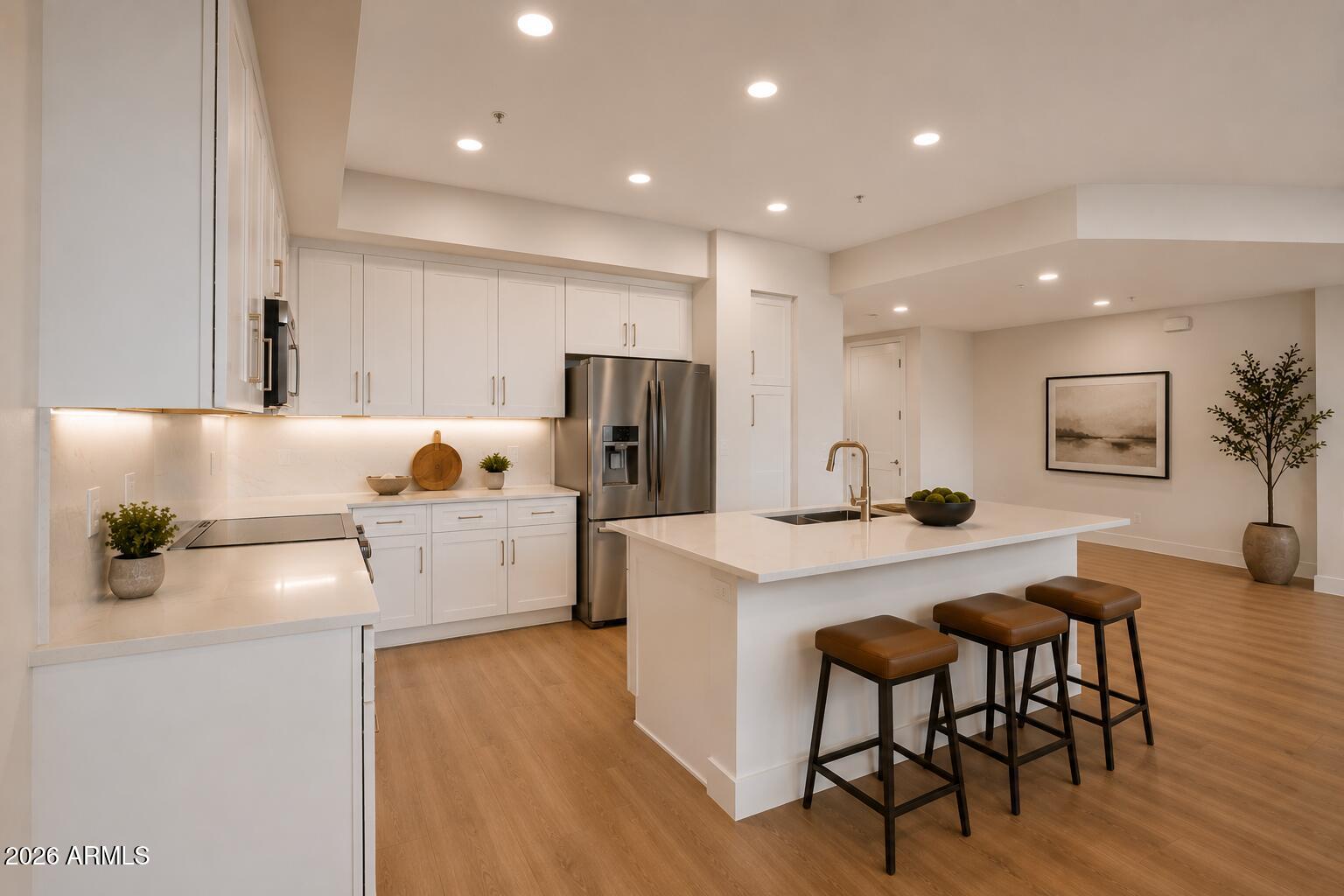 7126 E OSBORN Road 2014