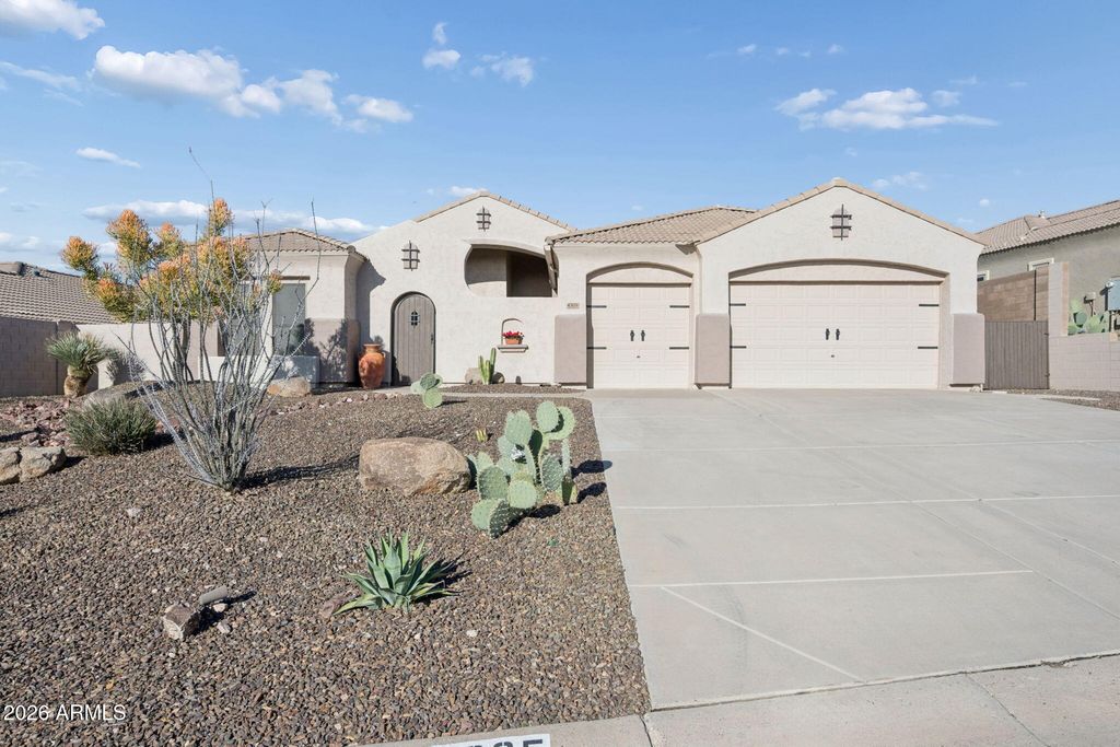 Photo of 4305 S Tecoma Trail, Gold Canyon, AZ 85118 (MLS # 6985778)