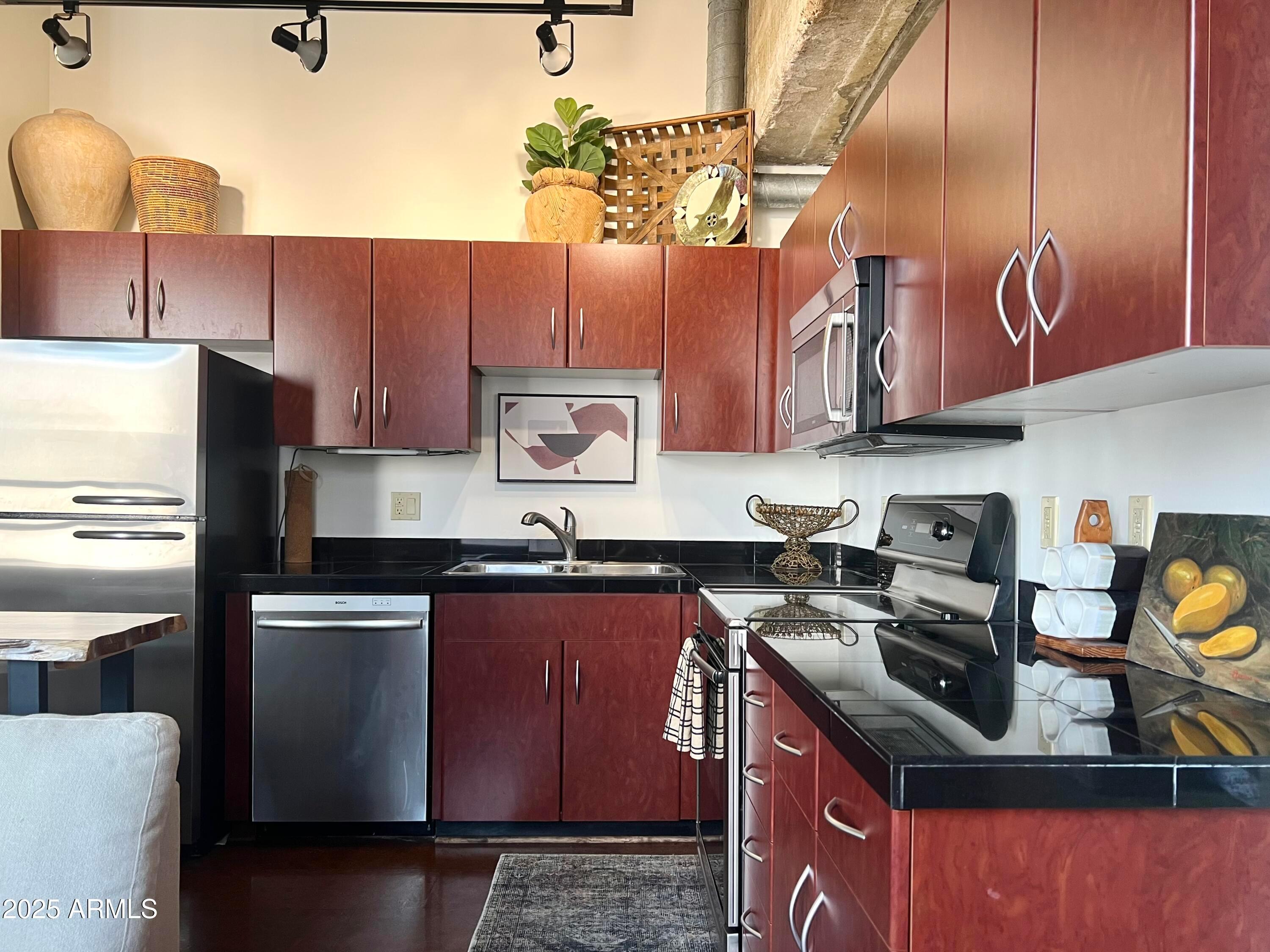 114 W Adams Street Unit 1007