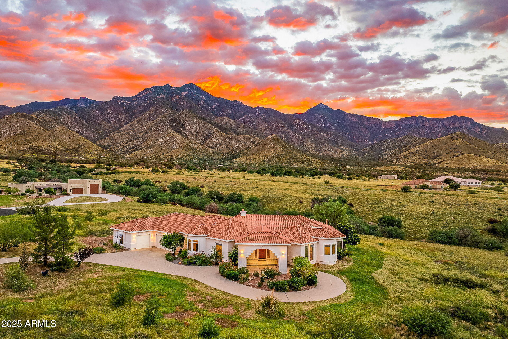 WILD HORSE 2 - Residential
