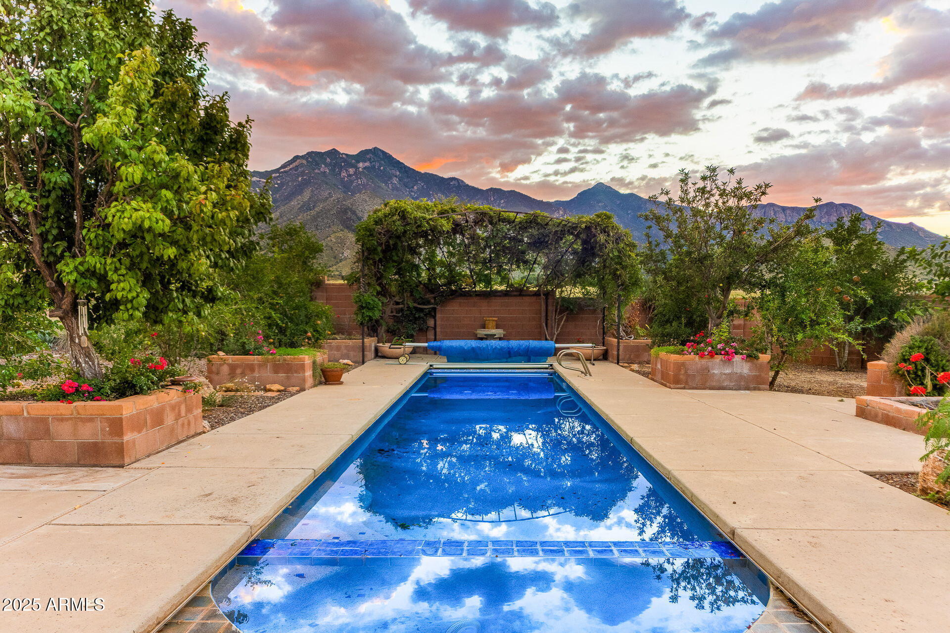 WILD HORSE 2 - Residential