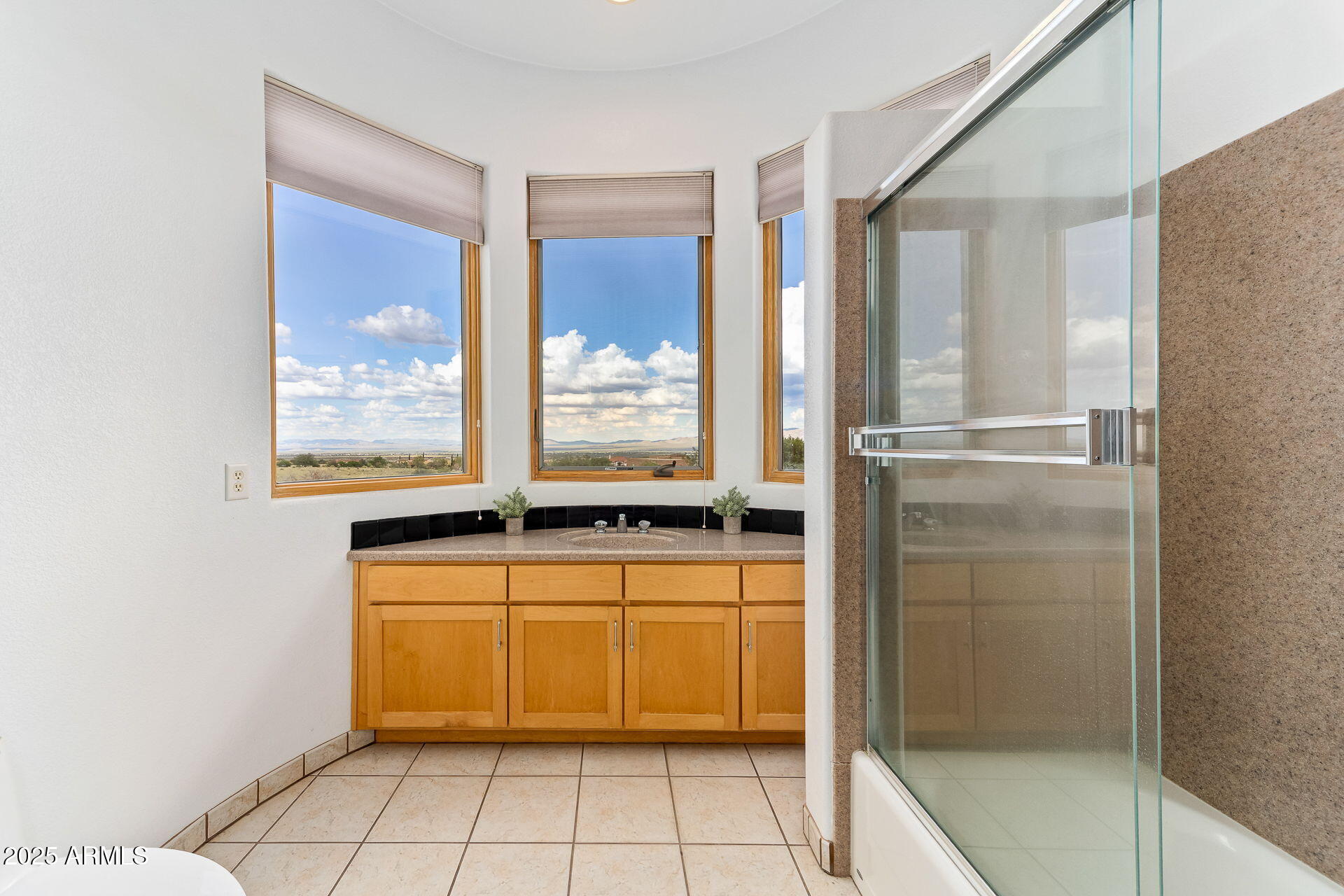 WILD HORSE 2 - Residential