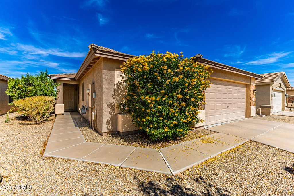 Photo of 43714 W Rio Grande Drive, Maricopa, AZ 85138 (MLS # 6994325)