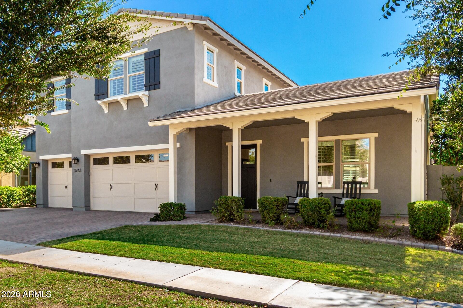 3743 E ARABIAN Drive