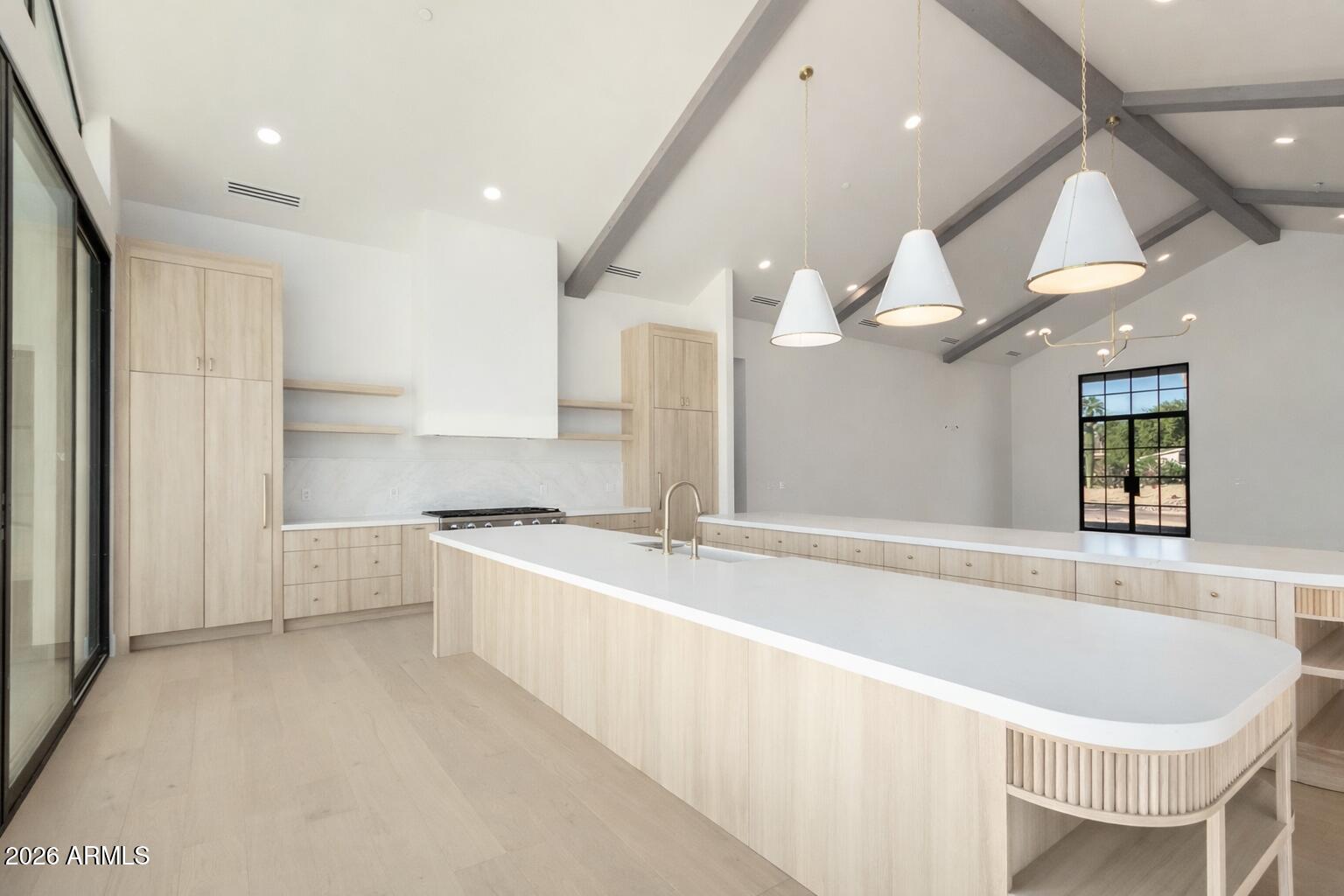 7053 E DREYFUS Avenue