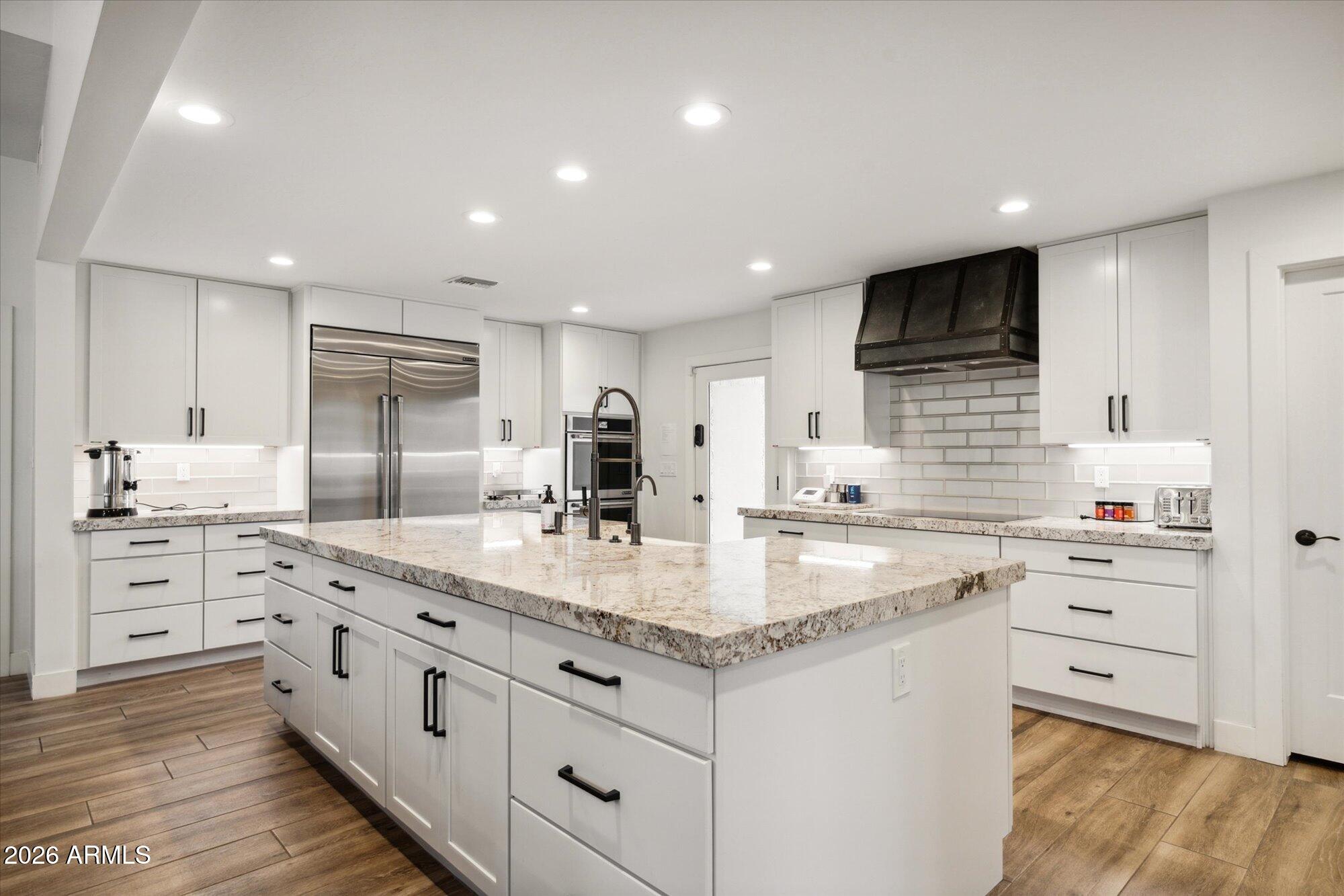 RANCHO MONTE VISTA - Residential