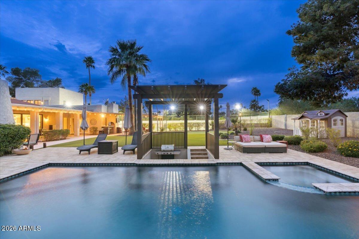 RANCHO MONTE VISTA - Residential