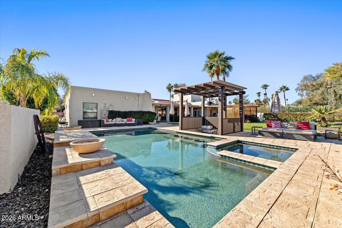 RANCHO MONTE VISTA - Residential
