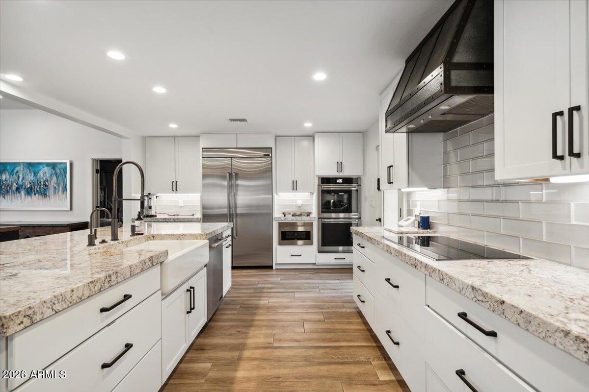 6812 E PRESIDIO Road