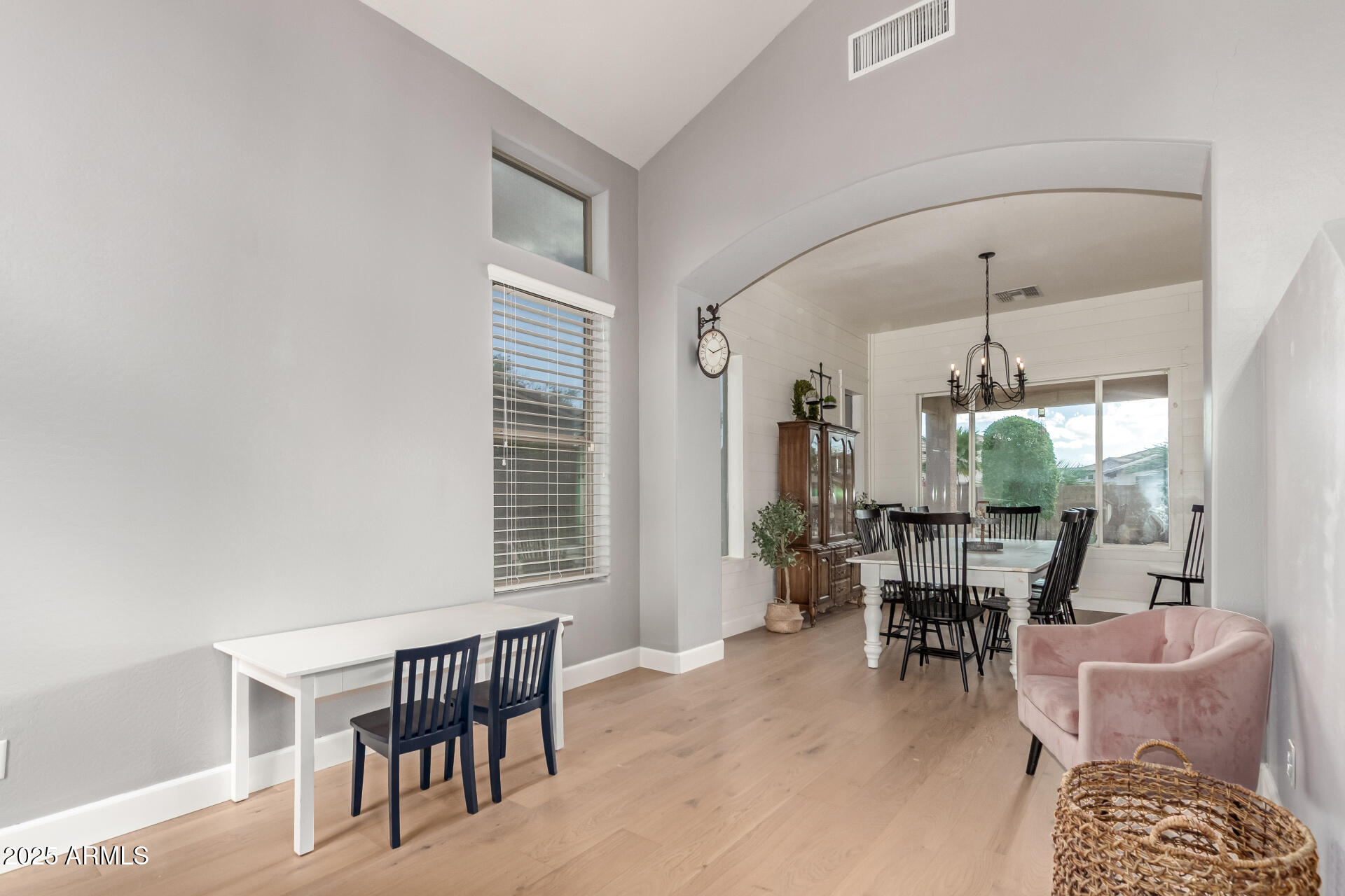 14157 W DESERT HILLS Drive