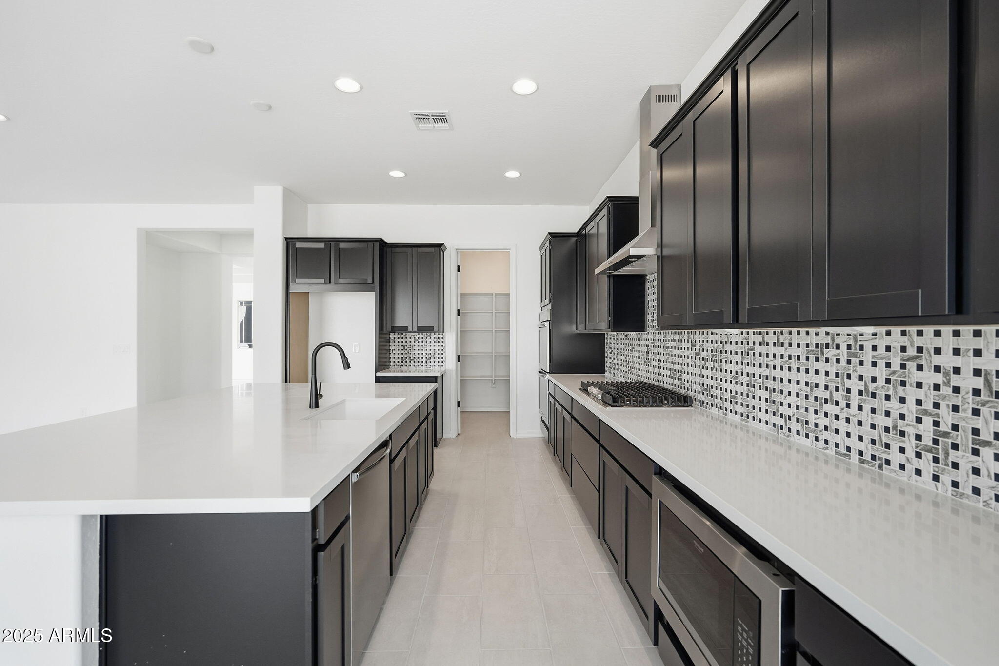 20272 W MULBERRY Drive