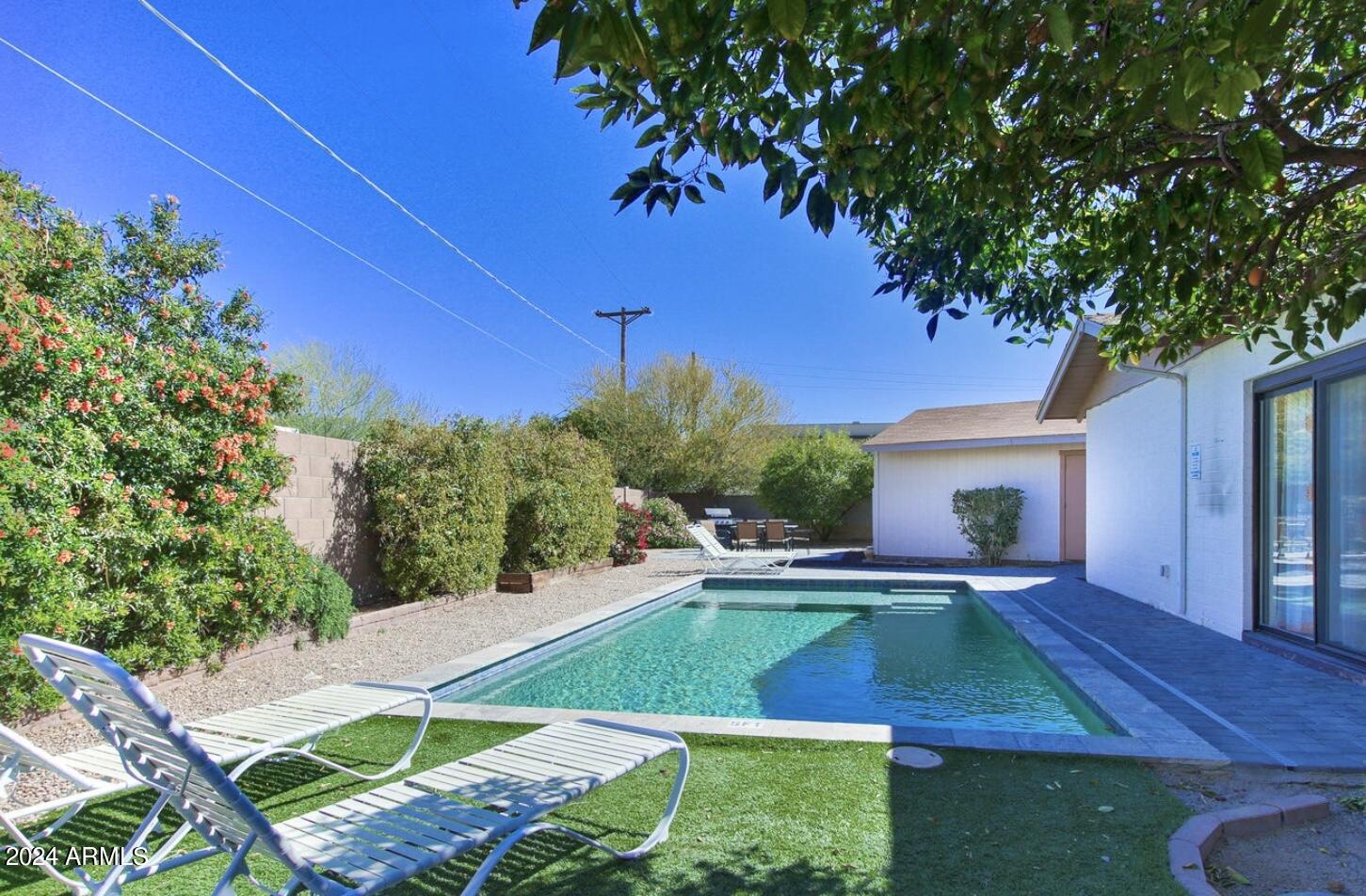 6930 E Mariposa Drive
