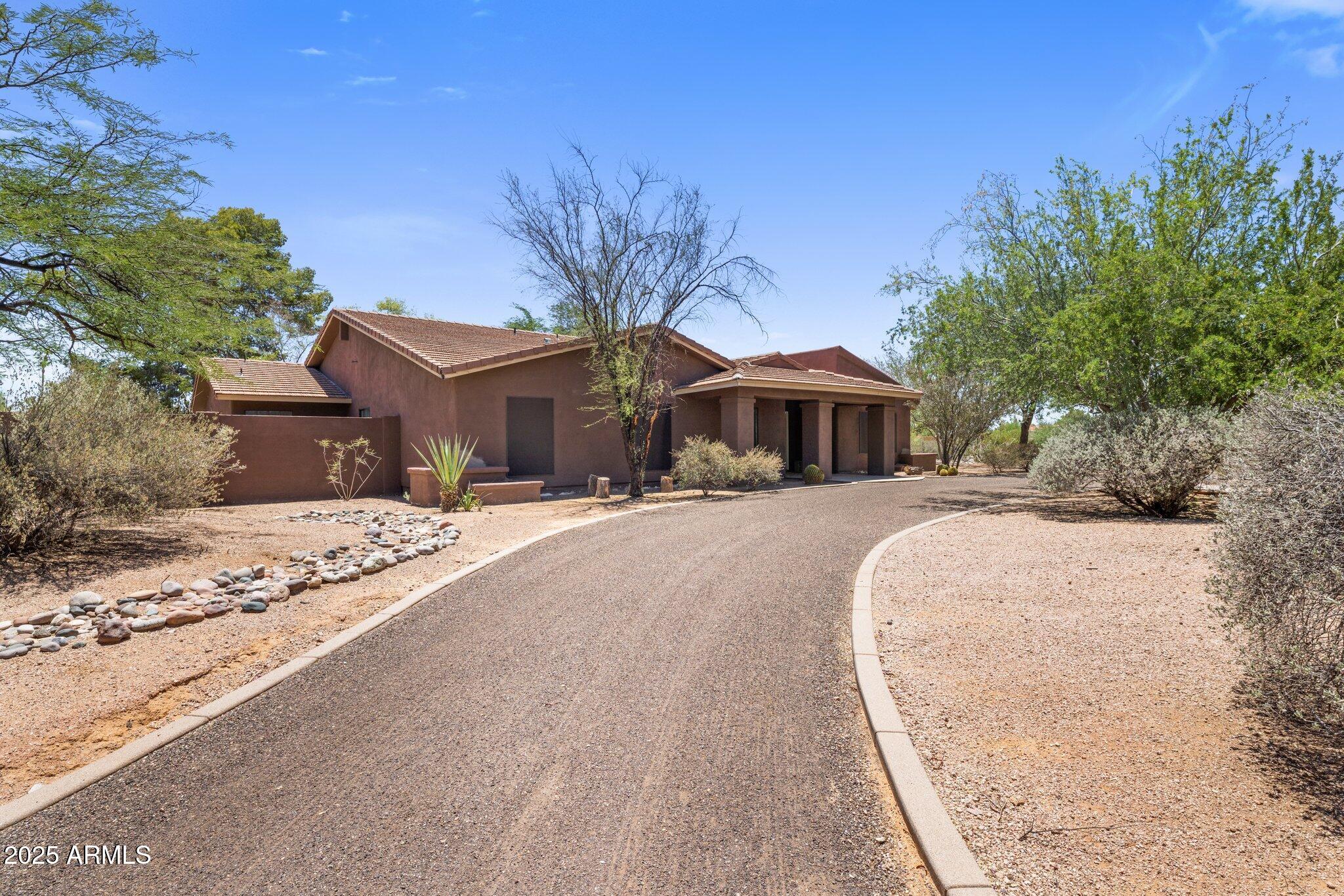 Homes 2 12669 N 81ST Street