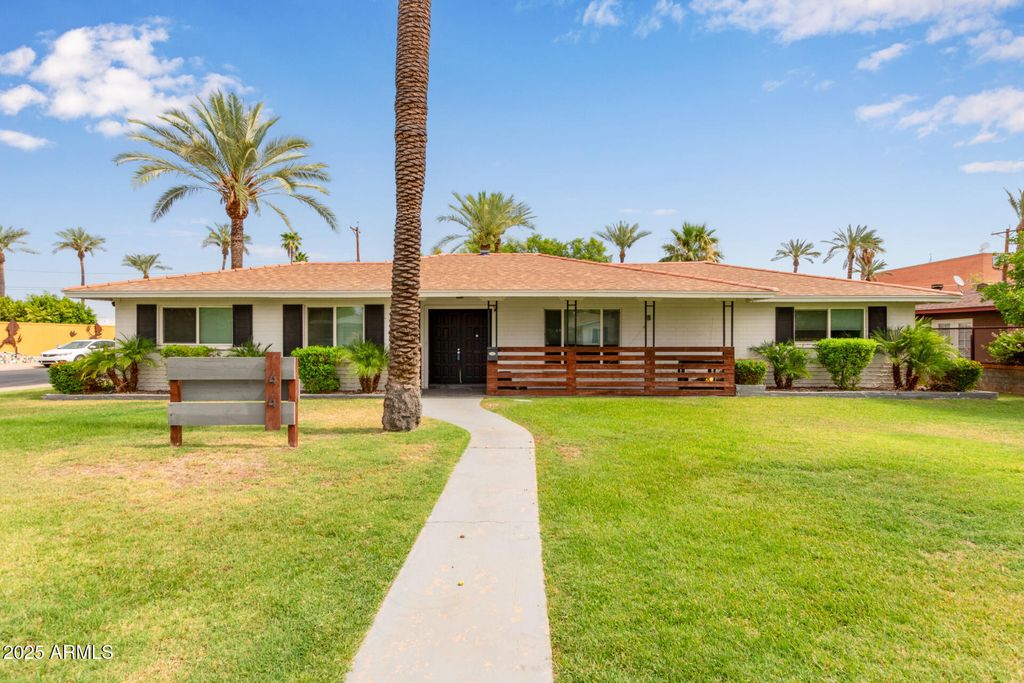 Photo of 44 W Palmdale Drive, Tempe, AZ 85282 (MLS # 6886096)