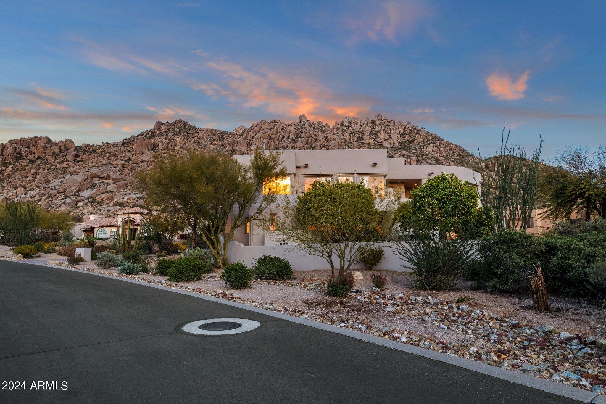 10751 E CANDLEWOOD Drive