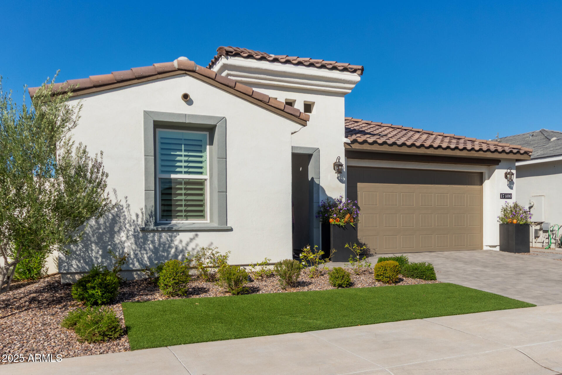 17400 W AUBURN Street